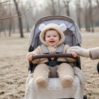 Lifestyle foto Maxilo Baby Onesie buiten
